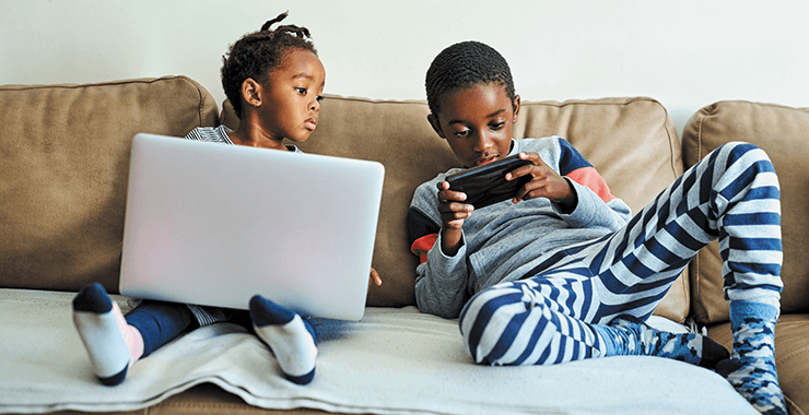 â ď¸ Hours of staring at your phone and playing computer games isn't just "fun"!
đ´ Physical risks: back and neck pain, eye strain, obesity, insomnia, and wrist damage.
đ Mental risks: anxiety, depression, aggression, poor focus, and digital addiction.
đĄ Social risks: isolation, weak communication skills, and falling grades.
â° Keep balance, take a break every 30 minutes, and don't forget to exercise.