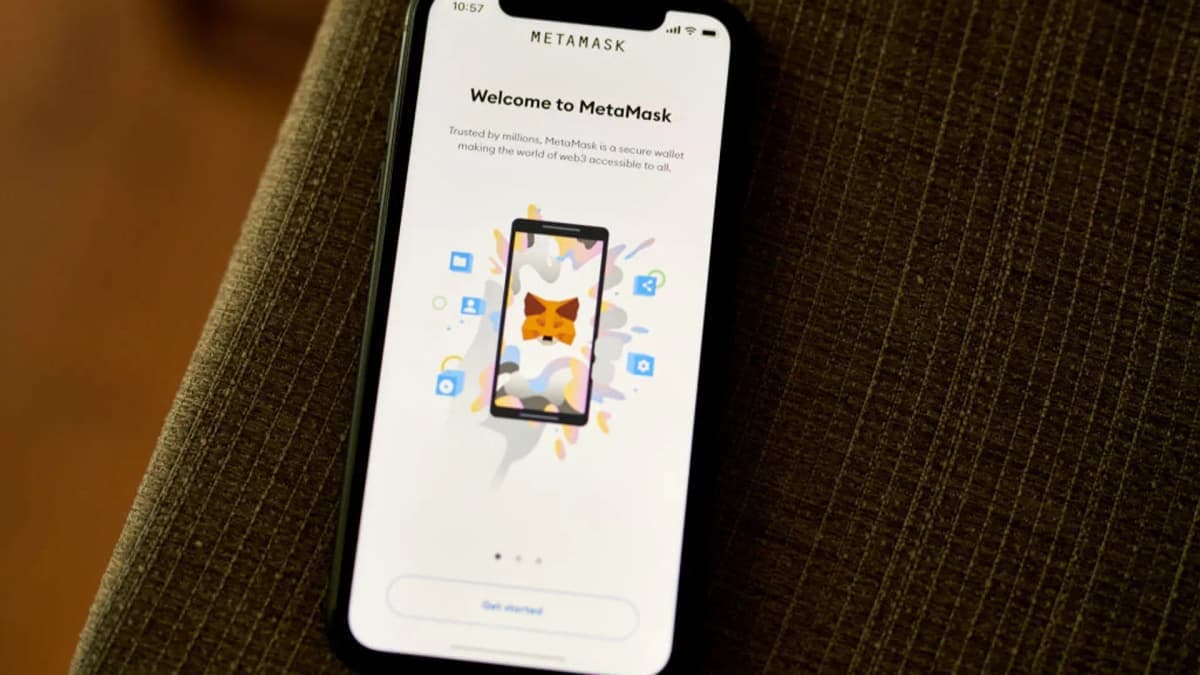 MetaMask security incident forces Ethereum staking exits, no funds at risk