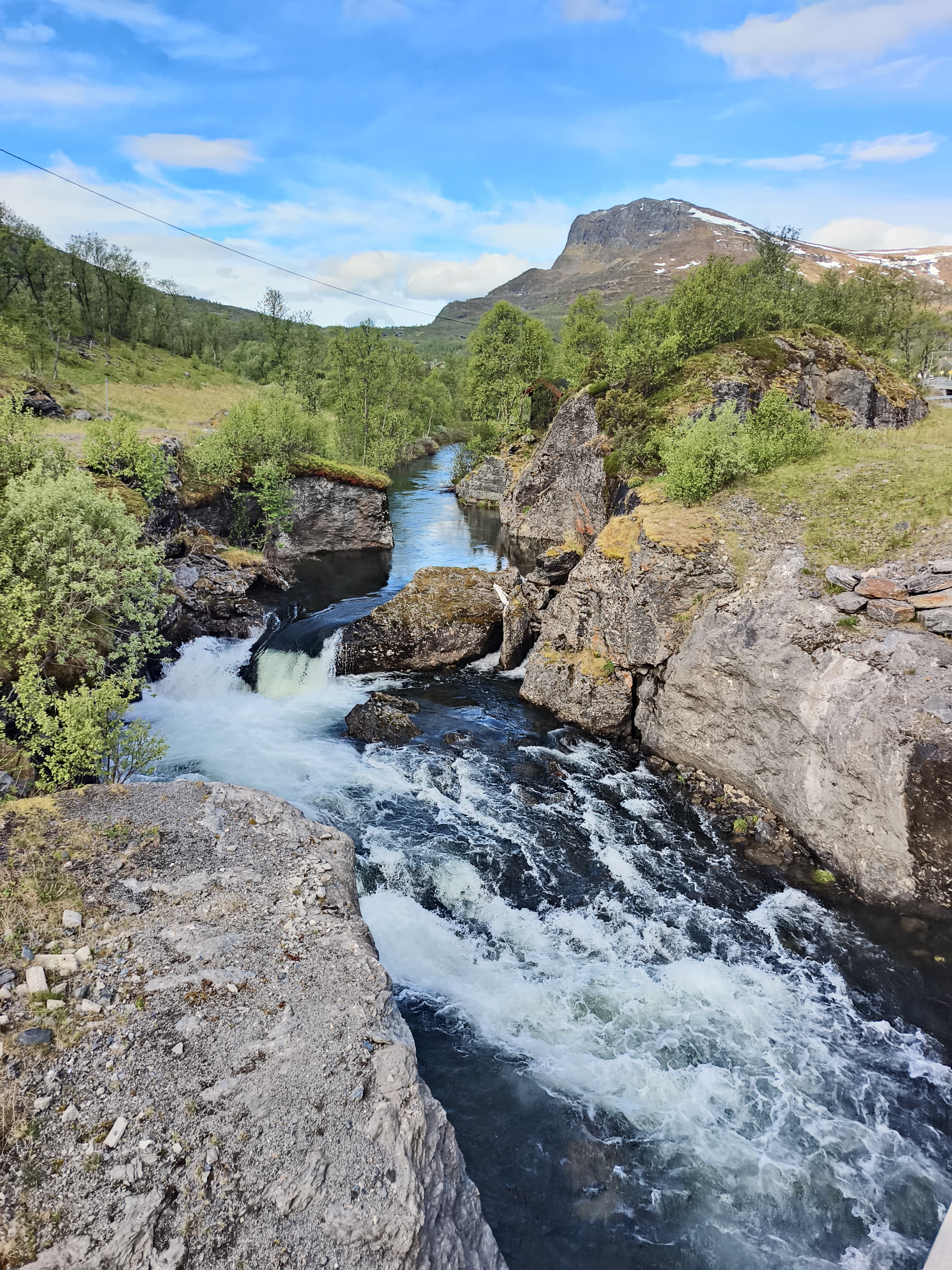 what a peaceful place in nomansland in Norway. if you want to enjoy peace of mind and tranquility then this is the place to be