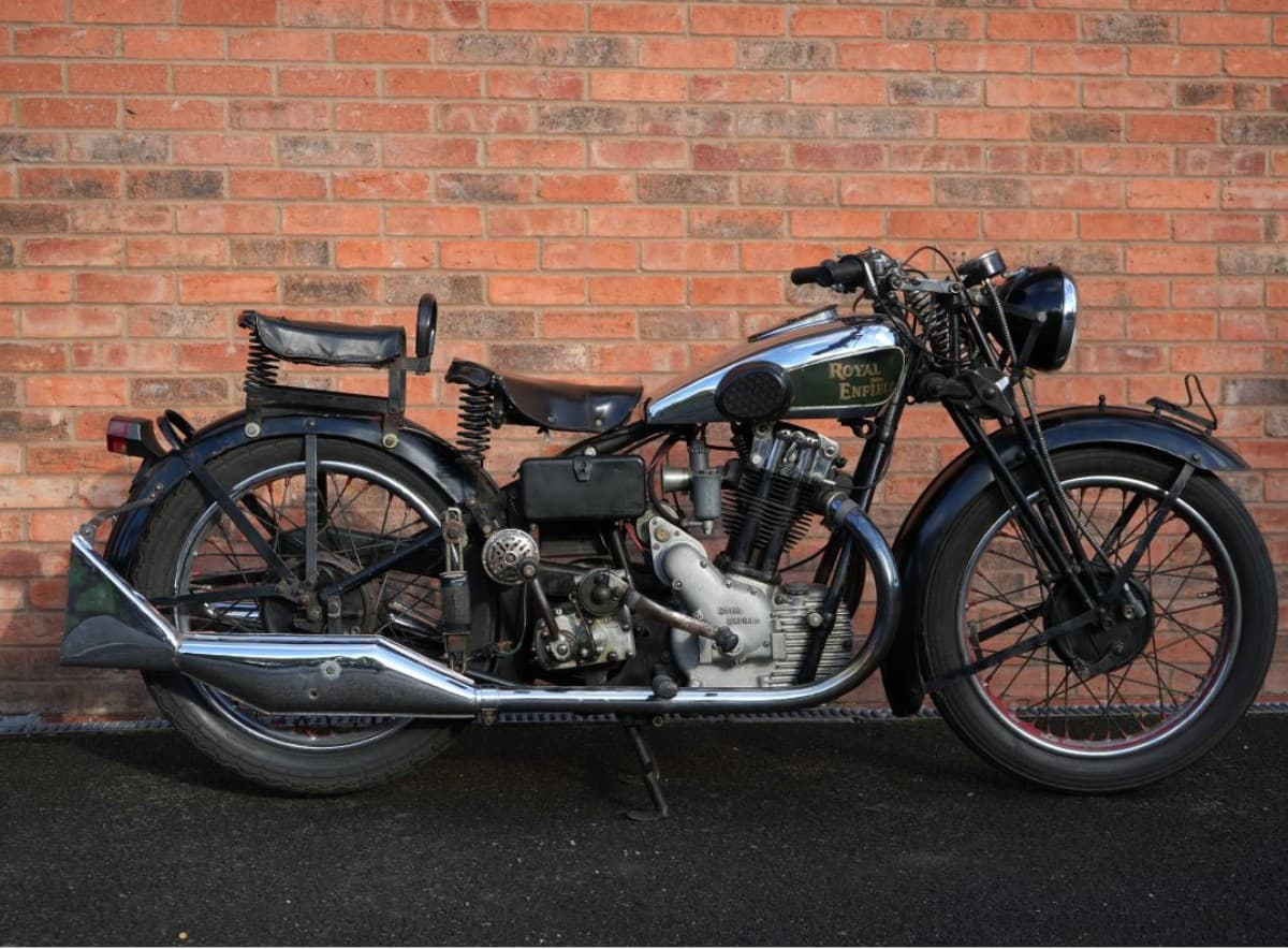 I want both, but I can only afford one rare bike at a time ๐๐๐๐๐๐